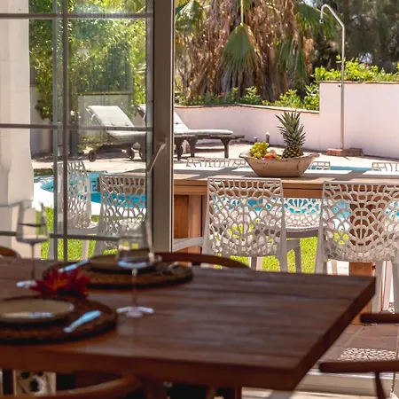 Luxury With Stunning Sea Views, 600m From The And The Port, Private Pool, Walking Distance To The Old Town And Amenities Villa Estepona